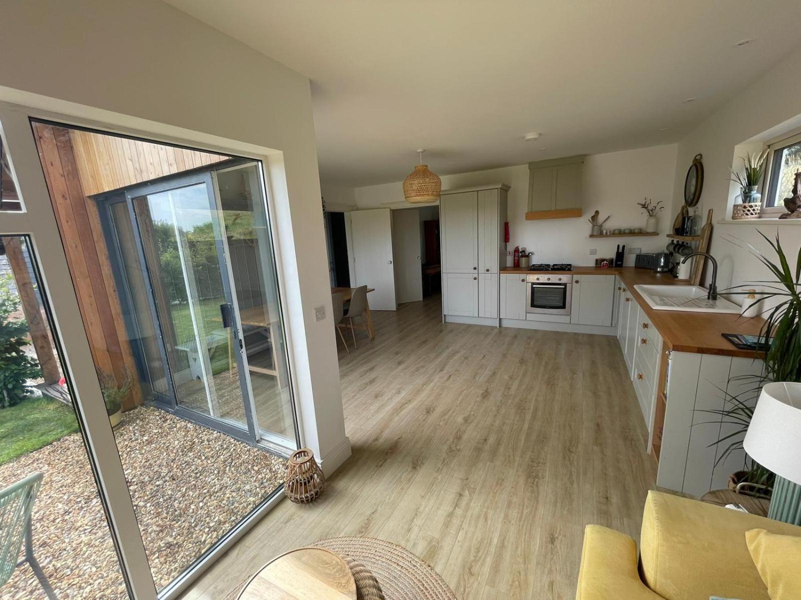 Ocean Breeze Villa Cork Exterior foto